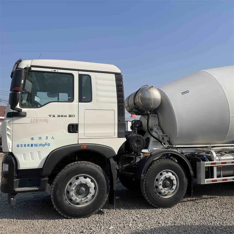 Nový Sinotruck Howo Concrete Mixer Trucknew Sinotruck Howo Concret Mixer Truck Truck